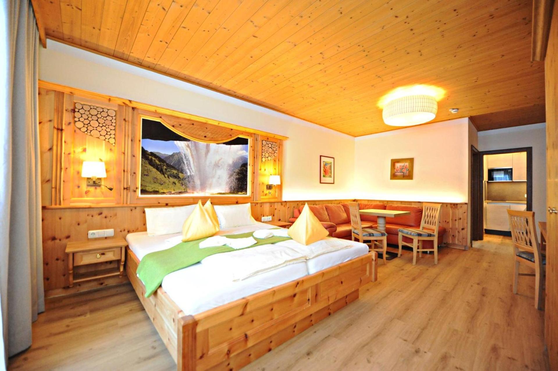 Hotel In Out Unterellmau Saalbach-Hinterglemm