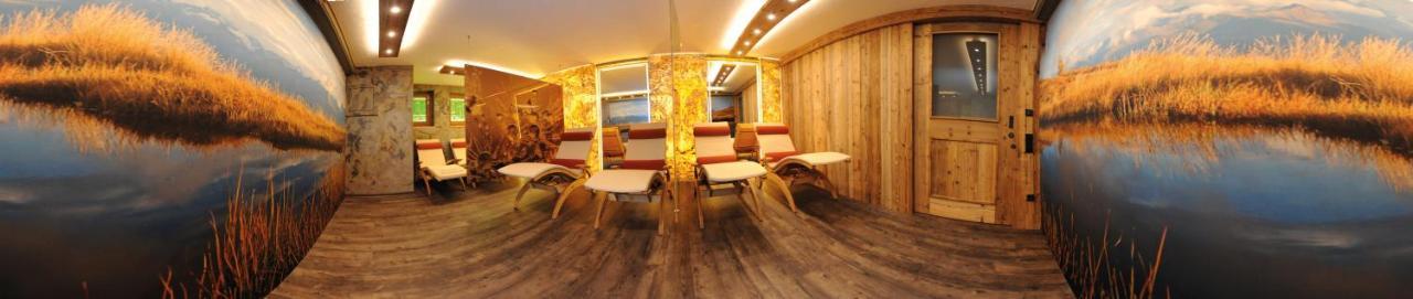 In Out Unterellmau Hotel 3*